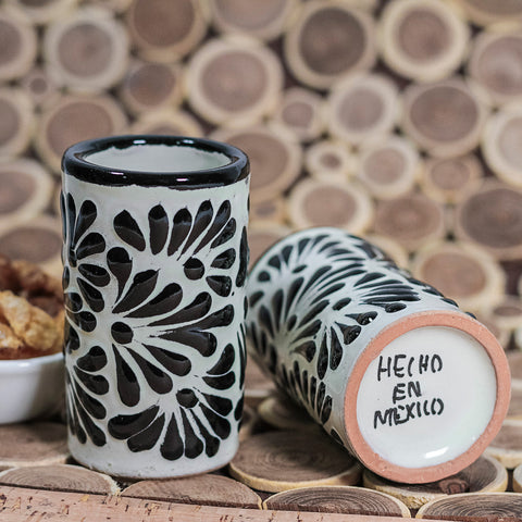 Vasos tequileros de Cerámica Talavera - Set de 4 - 60 mL - Plumeado Negro