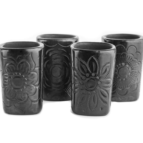 Vasos de chupito mexicanos de arcilla negra - Juego de 4 - 2 oz (redondos)